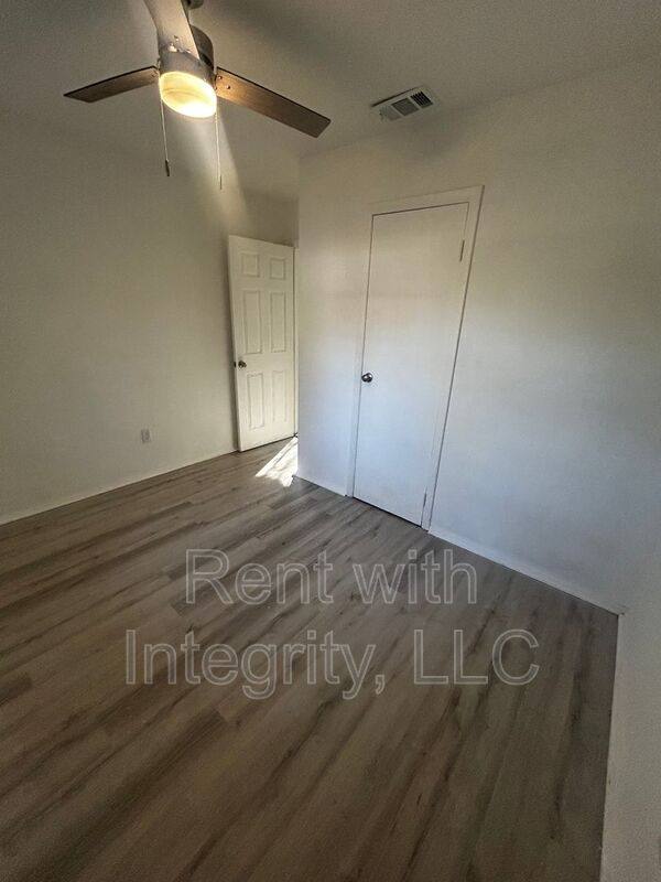 House for rent at 330 Meadowbrook Lane, Tallahassee, FL 32304