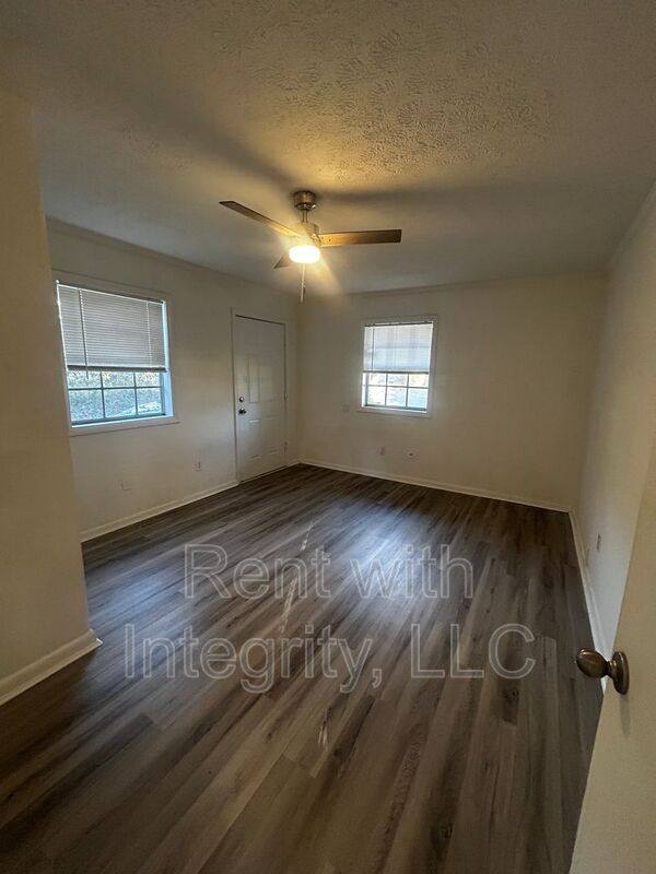 House for rent at 330 Meadowbrook Lane, Tallahassee, FL 32304