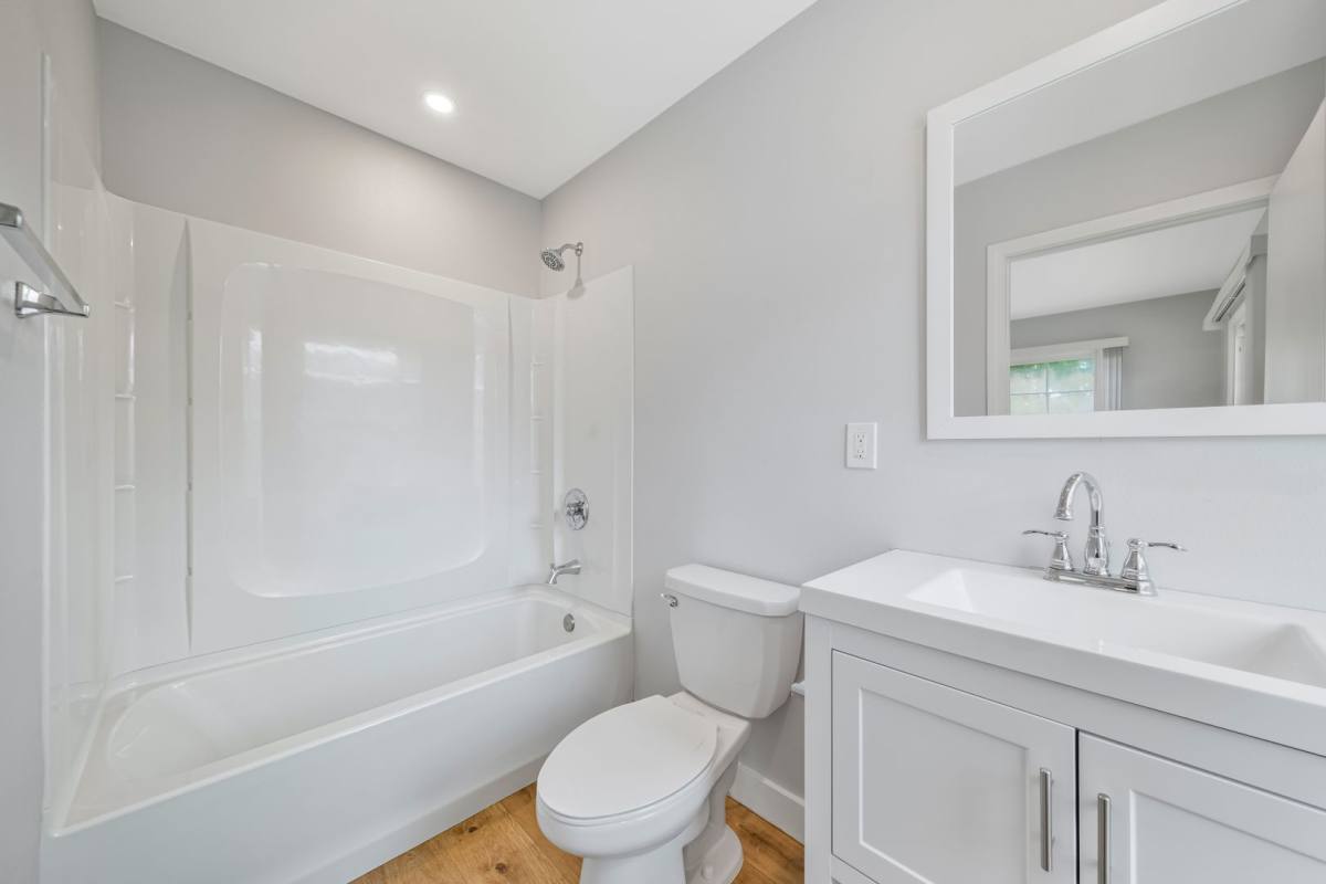 Townhouse for rent at 367 N Waverly St, Orange, CA 92866