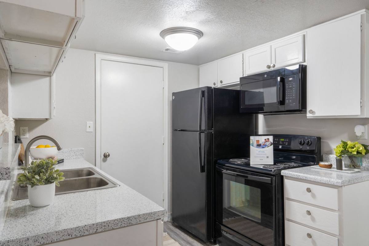 Apartment for rent at 10011 S Sheridan Rd, Tulsa, OK 74133
