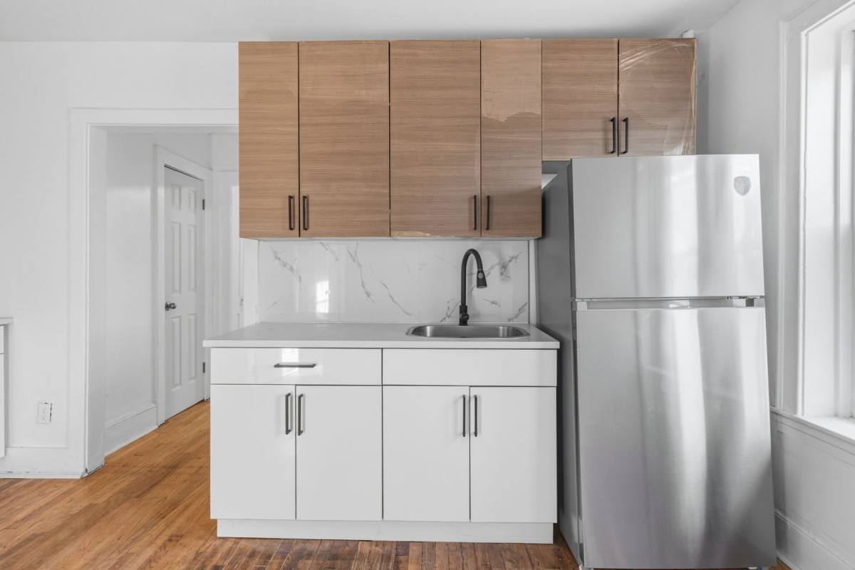 Apartment for rent at 107 Kensington Ave, Springfield, MA 01108