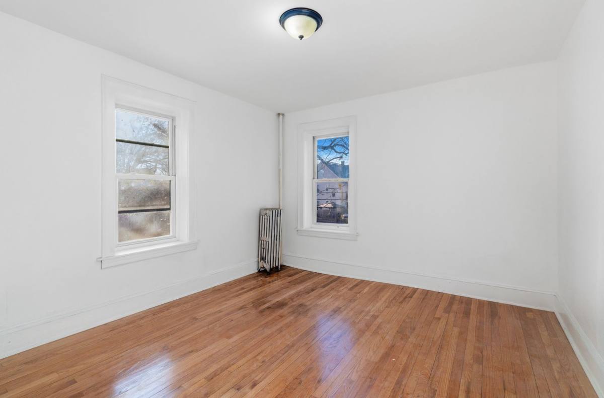 Apartment for rent at 107 Kensington Ave, Springfield, MA 01108