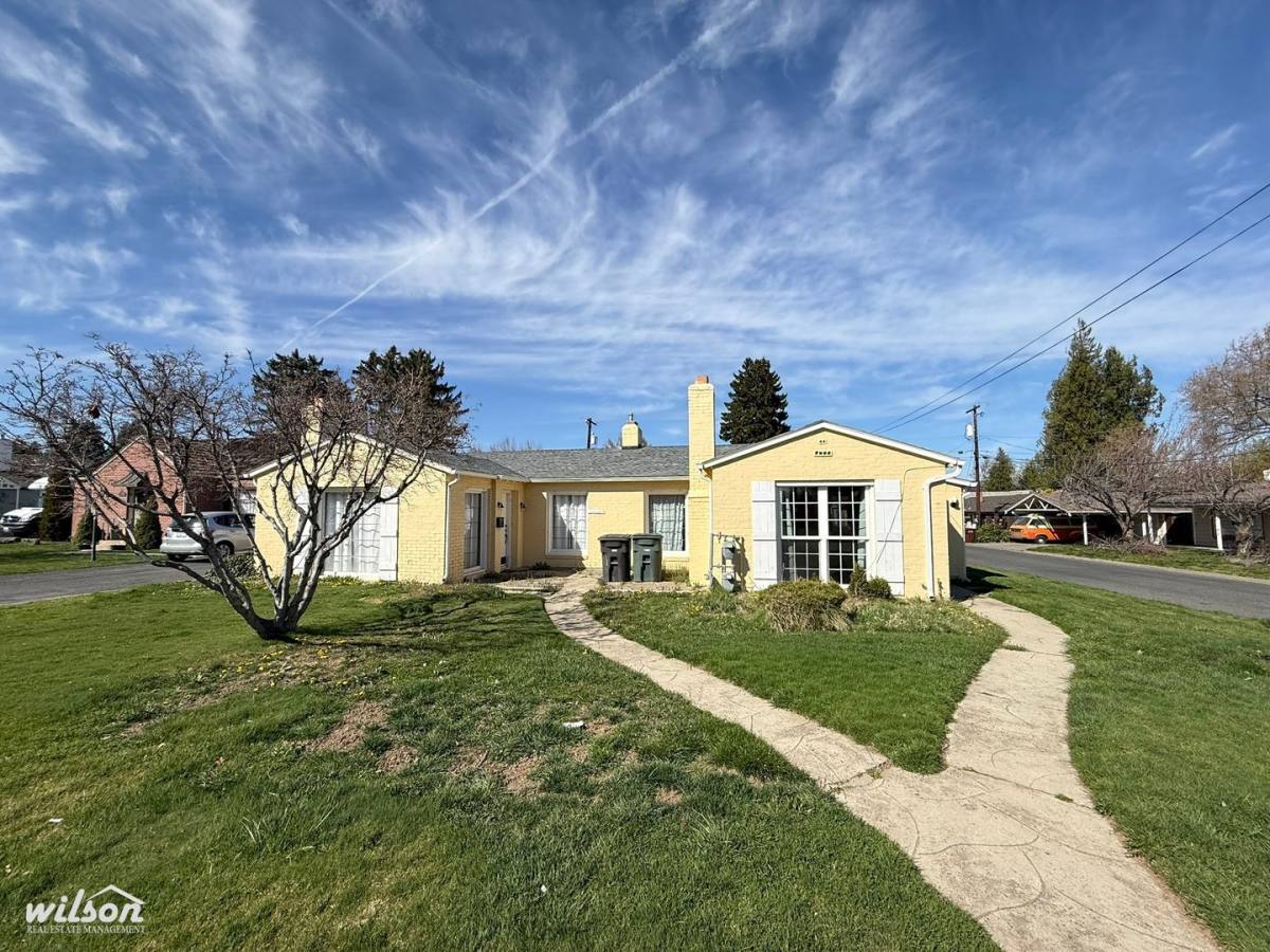 Apartment for rent at 3401 W Yakima Ave, Yakima, WA 98902