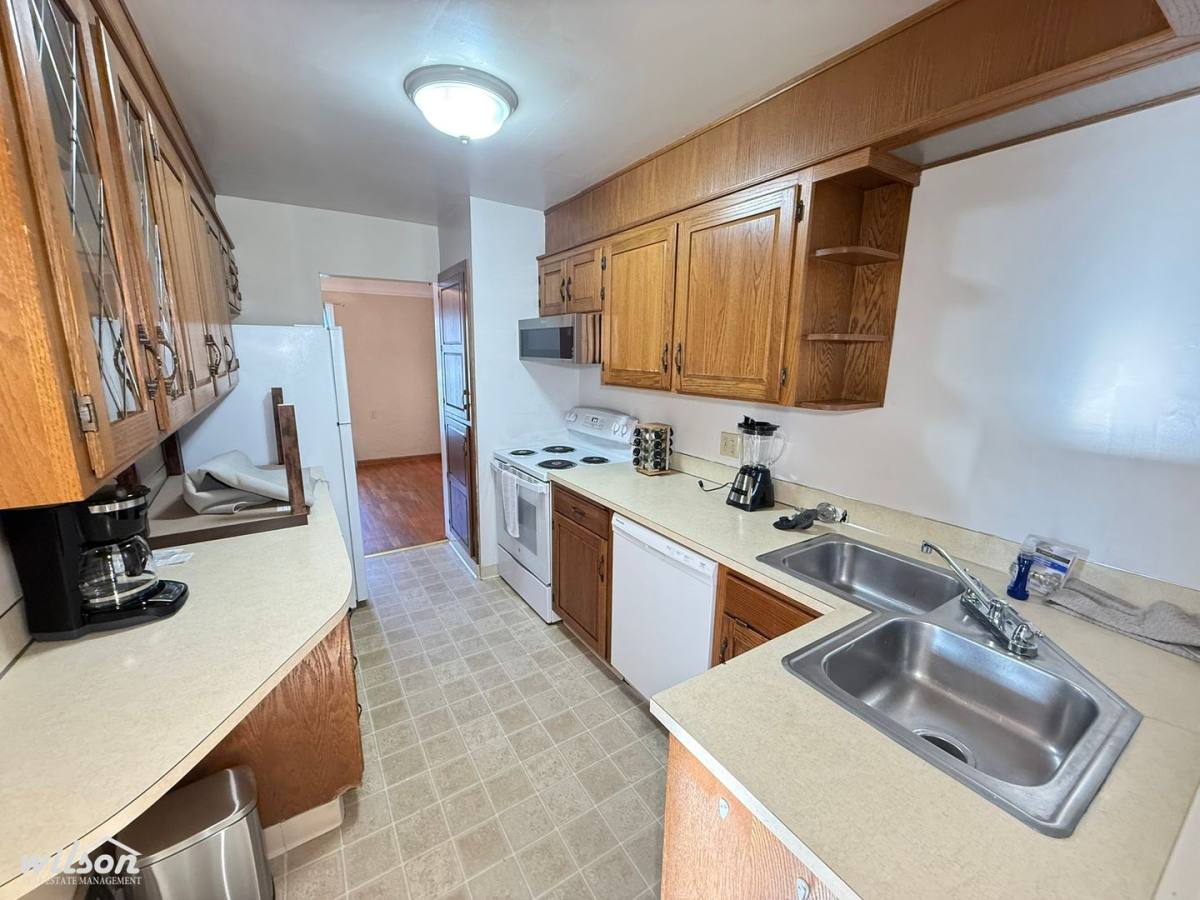 Apartment for rent at 3401 W Yakima Ave, Yakima, WA 98902