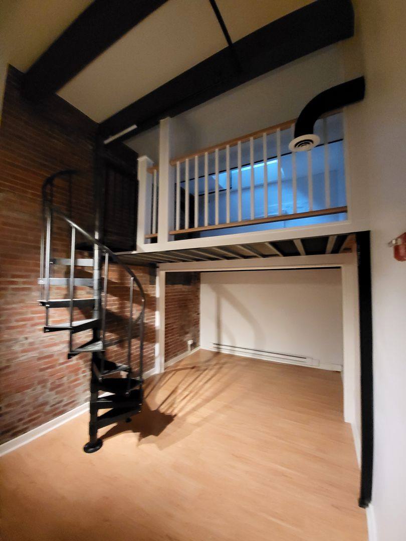 Apartment for rent at 254 Freind St, Boston, MA 02113