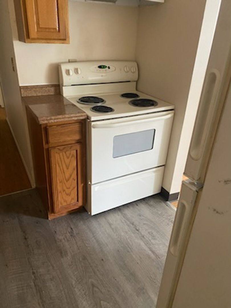 Apartment for rent at 425 6th Ave, Menominee, MI 49858