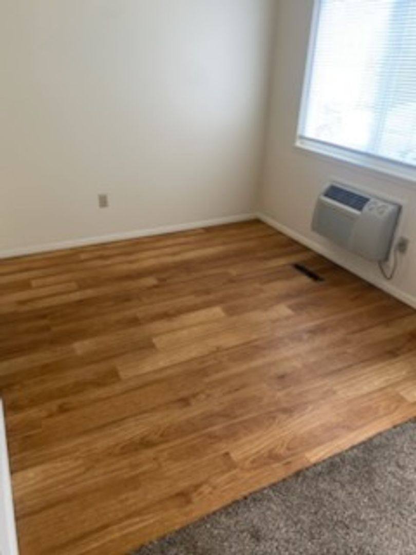Apartment for rent at 425 6th Ave, Menominee, MI 49858