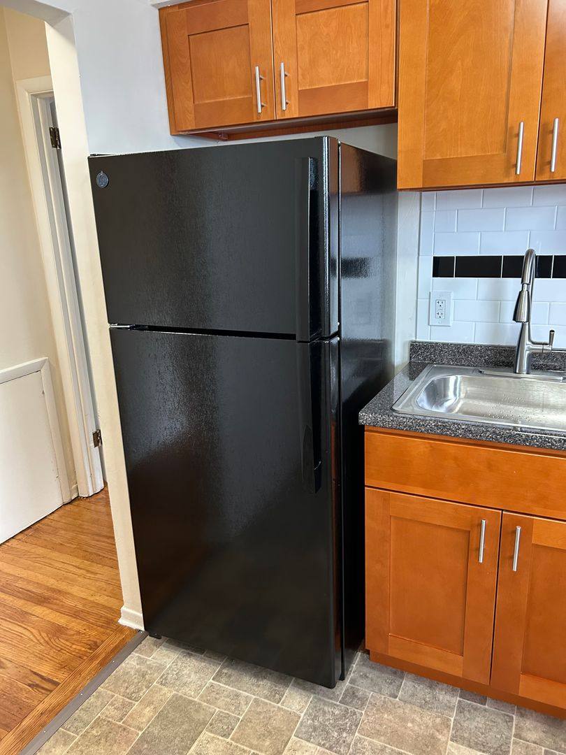 Apartment for rent at 537-39 McKinley St, Philadelphia, PA 19111