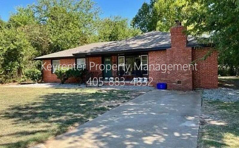 House for rent at 1524 Rowena Lane, Norman, OK 73069
