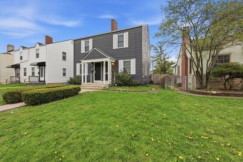 Townhouse for rent at 735 E Mithoff St, Columbus, OH 43206