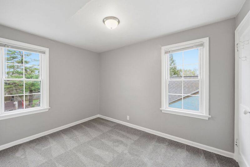 Townhouse for rent at 735 E Mithoff St, Columbus, OH 43206