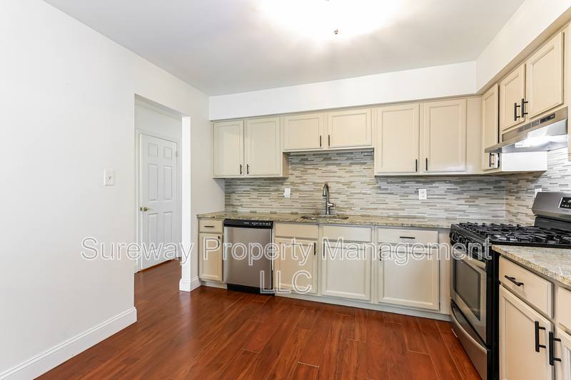 Townhouse for rent at 2 Salisbury Court, Bordentown, NJ 08505