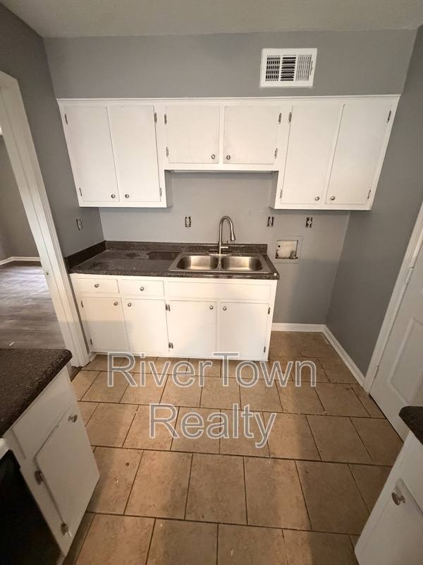 House for rent at 4850 Applestone St, Memphis, TN 38109