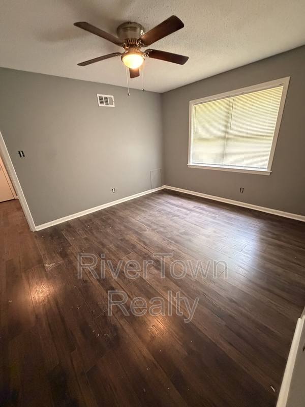 House for rent at 4850 Applestone St, Memphis, TN 38109