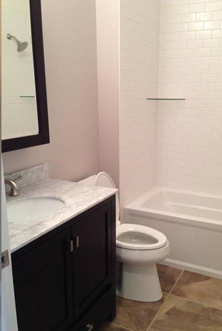 Townhouse for rent at 106 S Niles Ave, South Bend, IN 46617