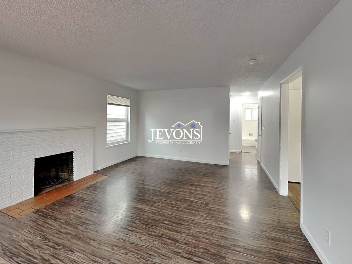 Apartment for rent at 8330 Wabash Ave S, Seattle, WA 98116
