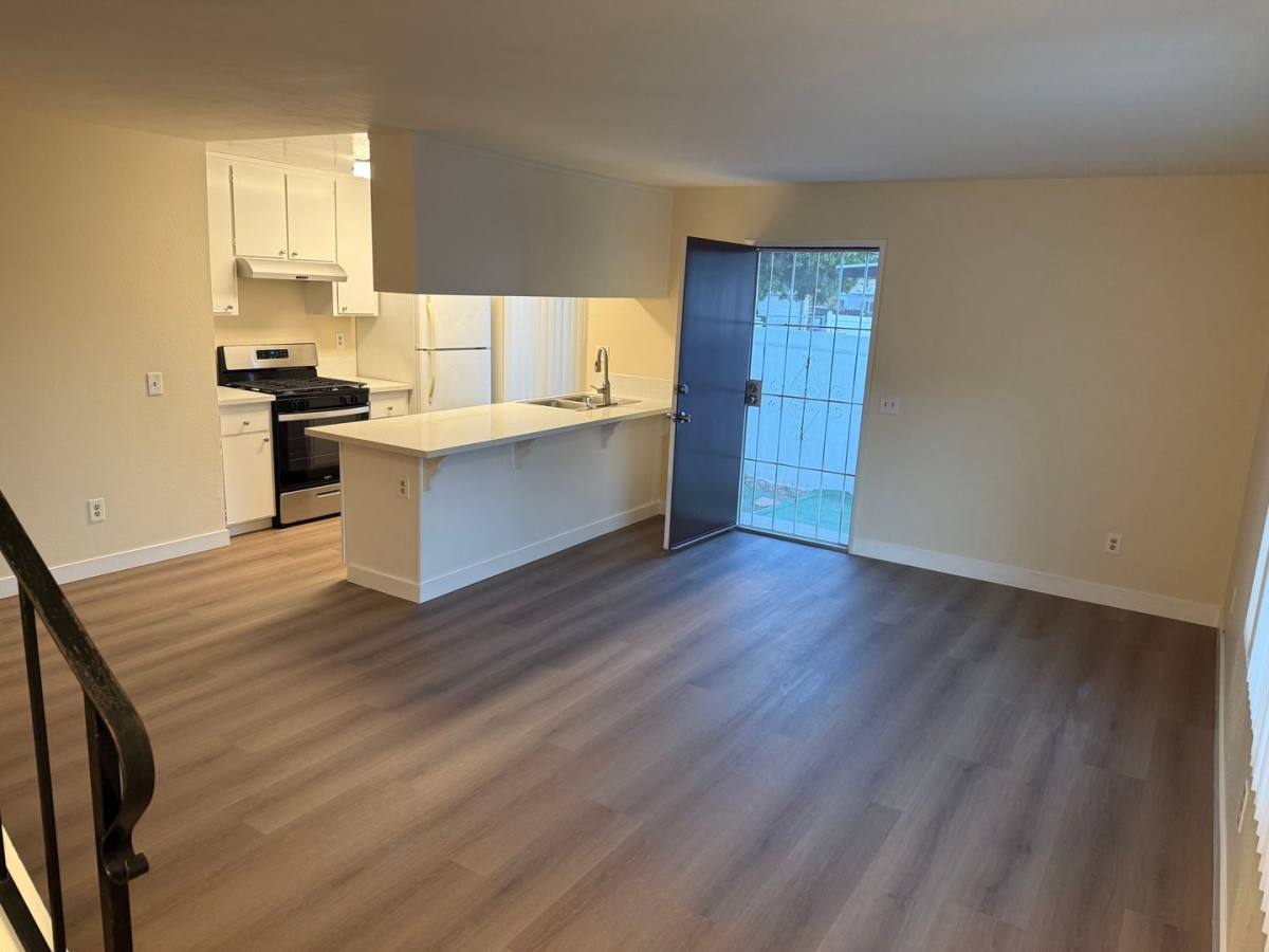 Townhouse for rent at 8264 - 8266 Linden Rd, Lakeside, CA 92040