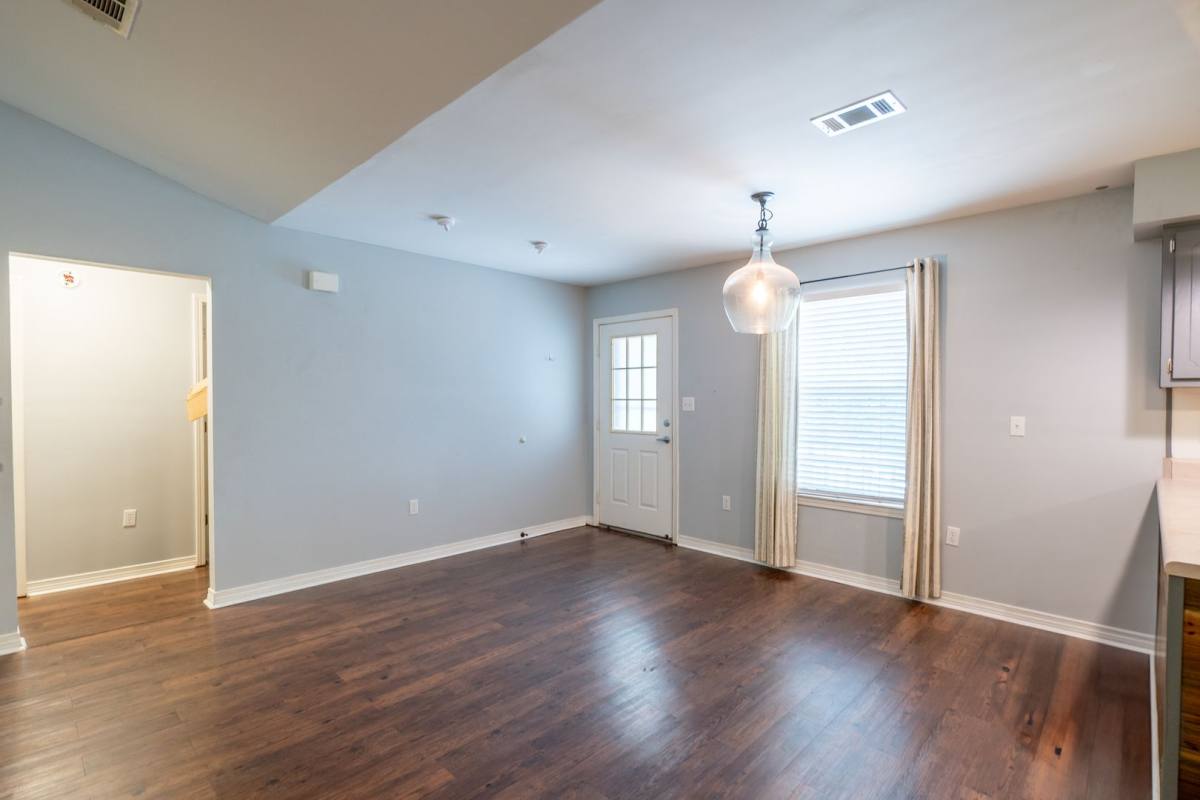 House for rent at 2823 Lake Silver Rd, Crestview, FL 32536