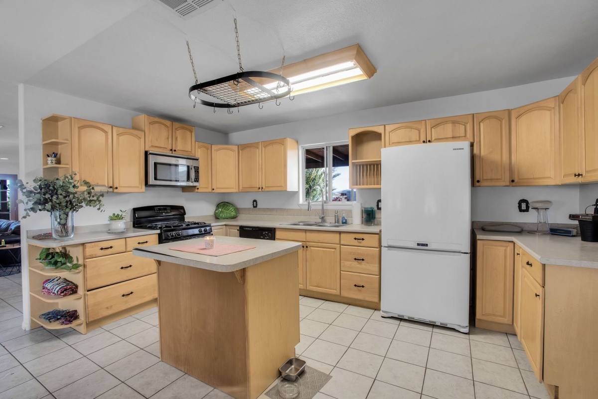 Apartment for rent at 7565 Sherman Hoyt Ave, Twentynine Palms, CA 92277