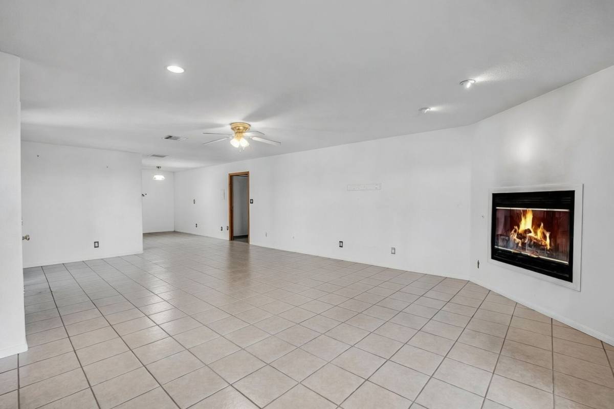 Apartment for rent at 7565 Sherman Hoyt Ave, Twentynine Palms, CA 92277