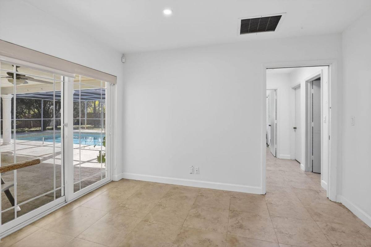House for rent at 7000 Plantation Rd, Fort Lauderdale, FL 33317