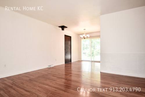 House for rent at 9010 W 101st St, Overland Park, KS 66212