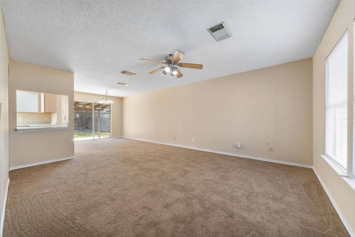 House for rent at 7038 Cole Creek Dr, Converse, TX 78109