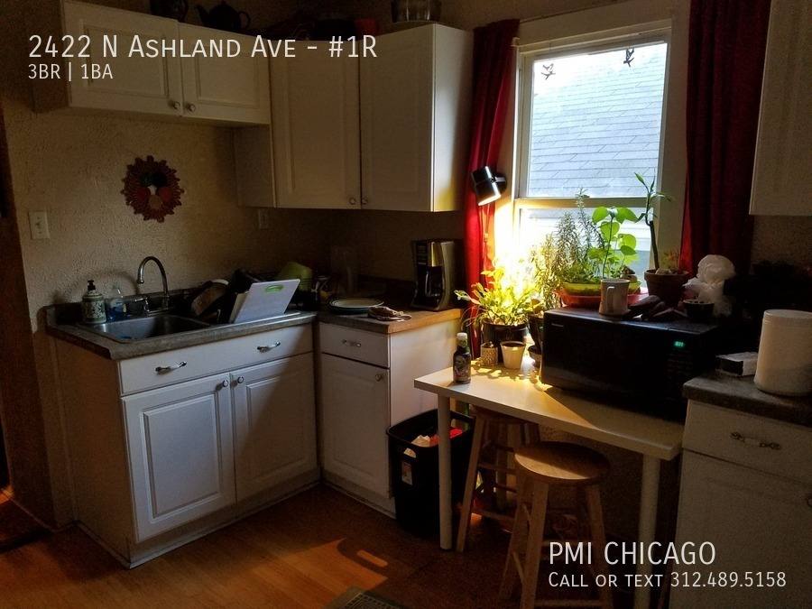 Apartment for rent at 2422 N Ashland Ave #1R, Chicago, IL 60614