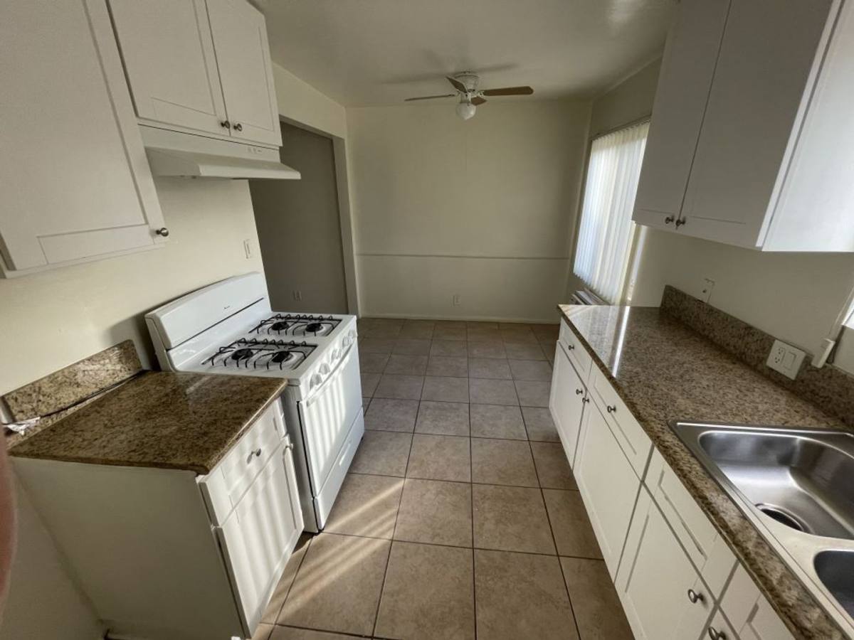 Apartment for rent at 8425 Amigo Ave, Northridge, CA 91324