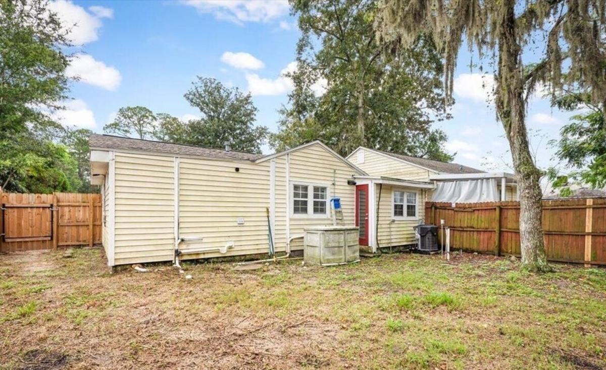 House for rent at 2514 Peach Dr, Jacksonville, FL 32246
