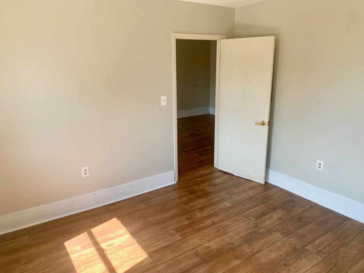 Apartment for rent at 201 Sewanee St, Harriman, TN 37748