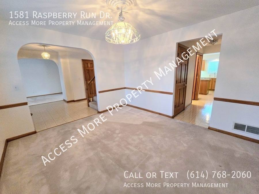 House for rent at 1581 Raspberry Run Dr, Columbus, OH 43204