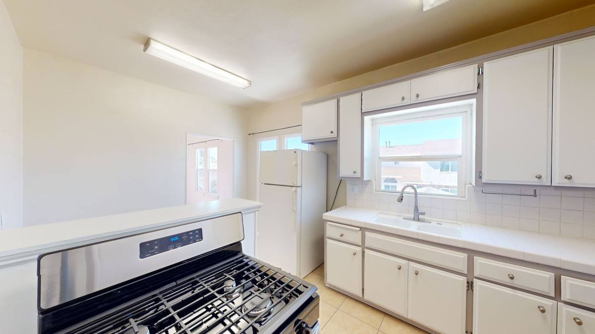Apartment for rent at 710 - 712 E Chevy Chase Dr, Glendale, CA 91205