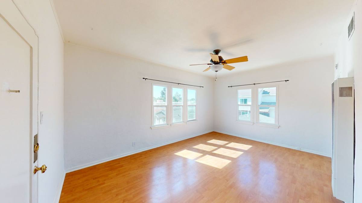 Apartment for rent at 710 - 712 E Chevy Chase Dr, Glendale, CA 91205