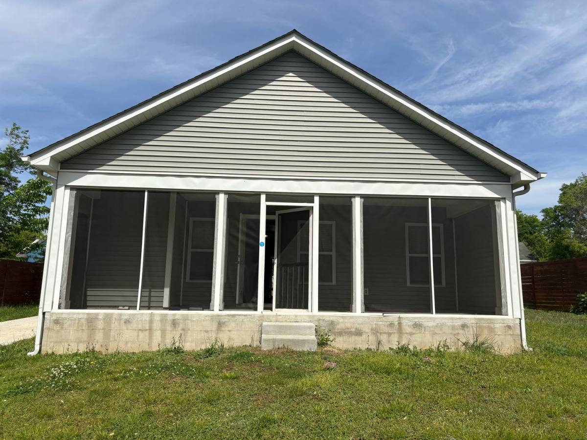 House for rent at 301 Goff St, Charlotte, NC 28208