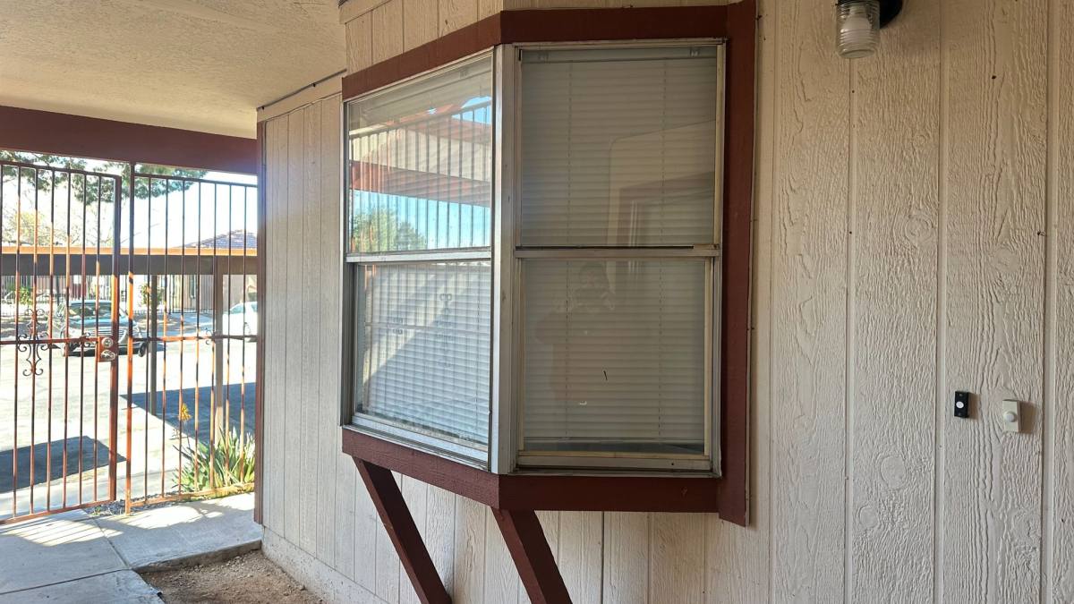 Apartment for rent at 425 N Lamb Blvd, Las Vegas, NV 89110
