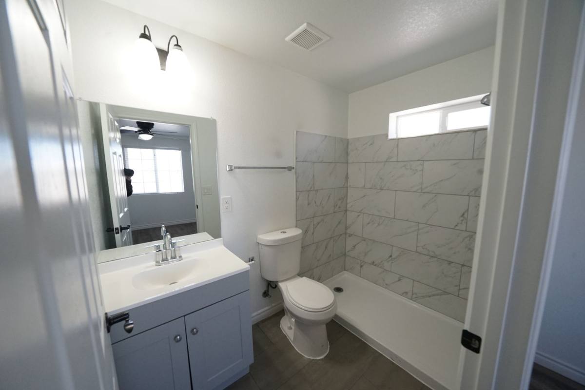 Apartment for rent at 118 S Mojave Rd, Las Vegas, NV 89104