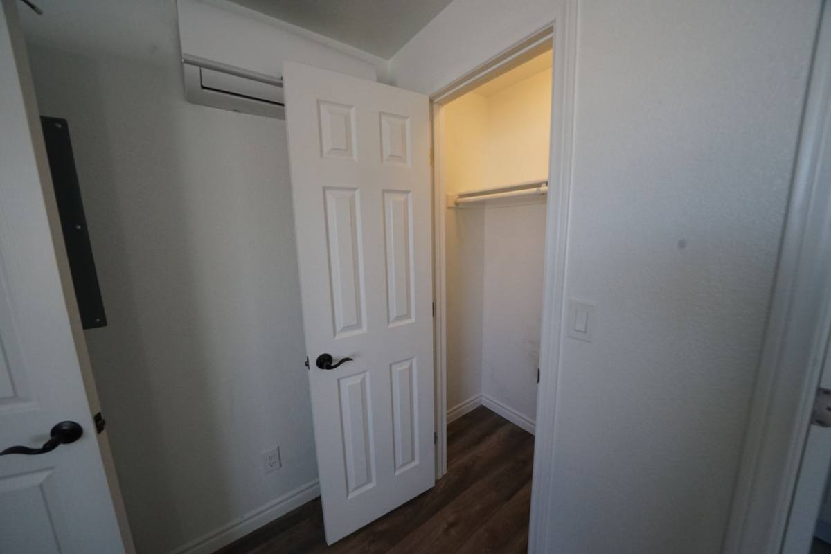 Apartment for rent at 118 S Mojave Rd, Las Vegas, NV 89104