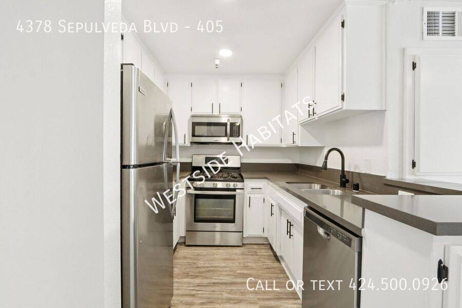 Apartment for rent at 4378 Sepulveda Blvd #205, Sherman Oaks, CA 91403