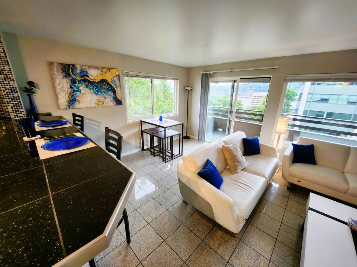 Condo for rent at 612 Prospect St #REGENCY Condominium, Seattle, WA 98109
