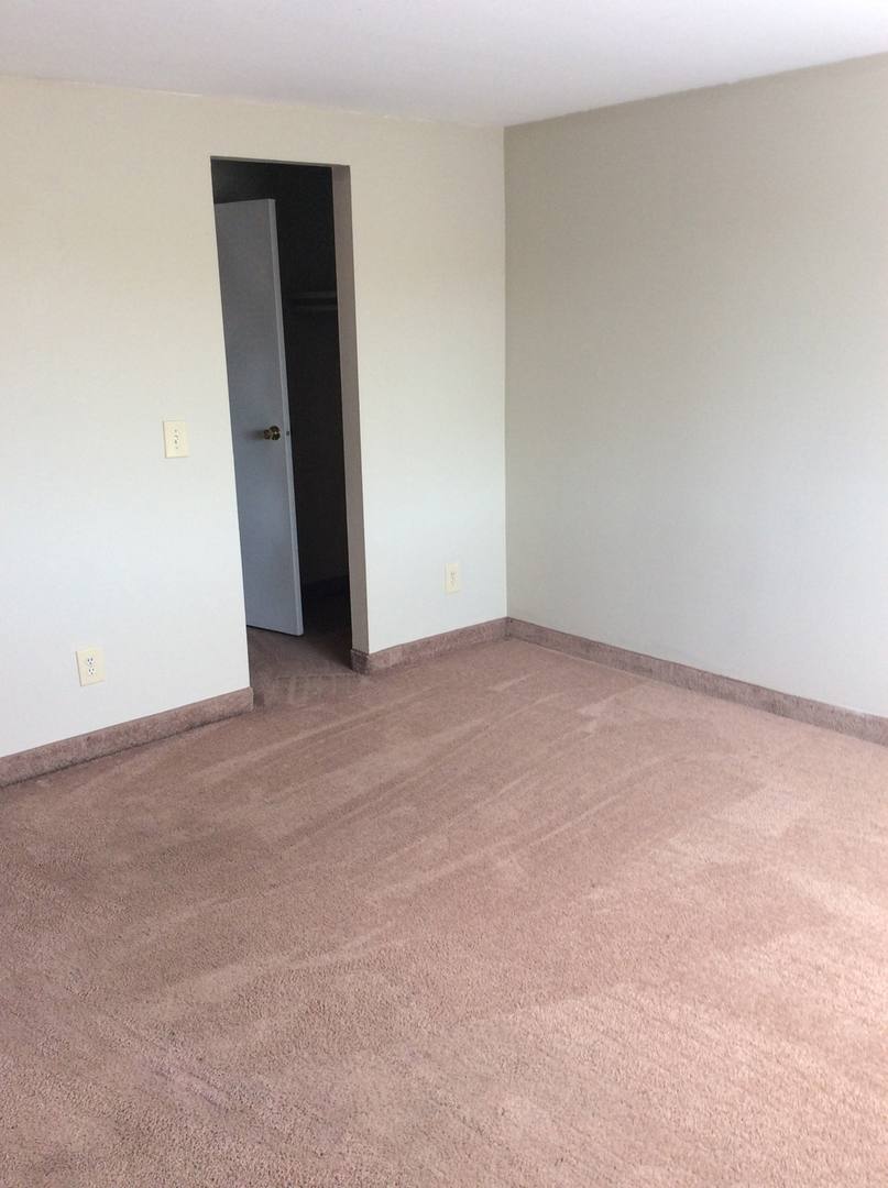 Apartment for rent at 508 Ivy Ridge Rd, Syracuse, NY 13210