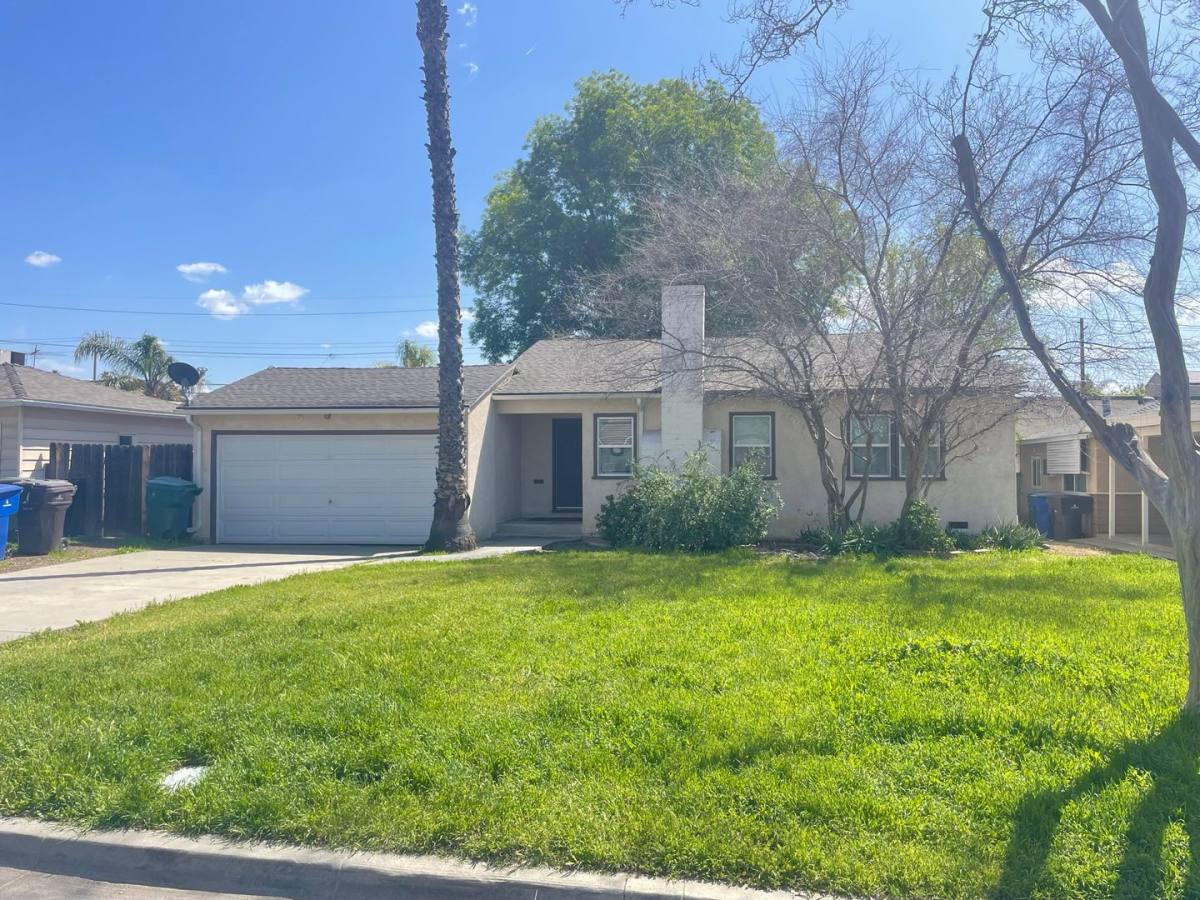 Apartment for rent at 4594 Gardena Dr, Riverside, CA 92506