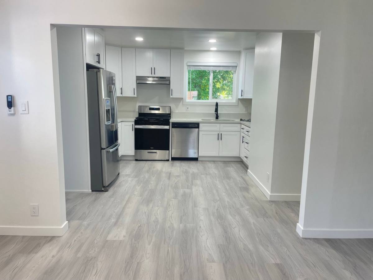 Apartment for rent at 4594 Gardena Dr, Riverside, CA 92506