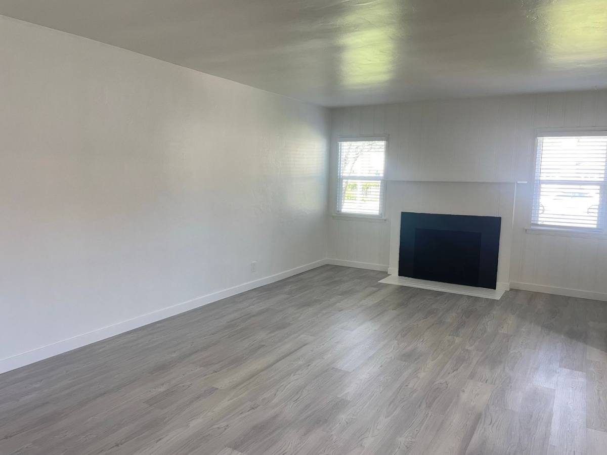 Apartment for rent at 4594 Gardena Dr, Riverside, CA 92506