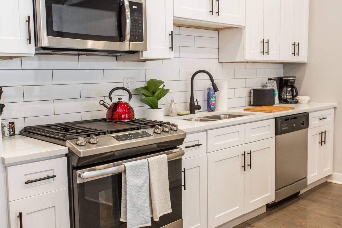 Apartment for rent at 3264 N Clark, Chicago, IL 60657