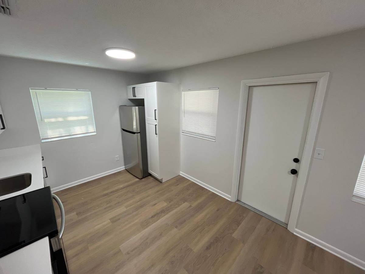 Townhouse for rent at 126-132 E Harding St, Orlando, FL 32806