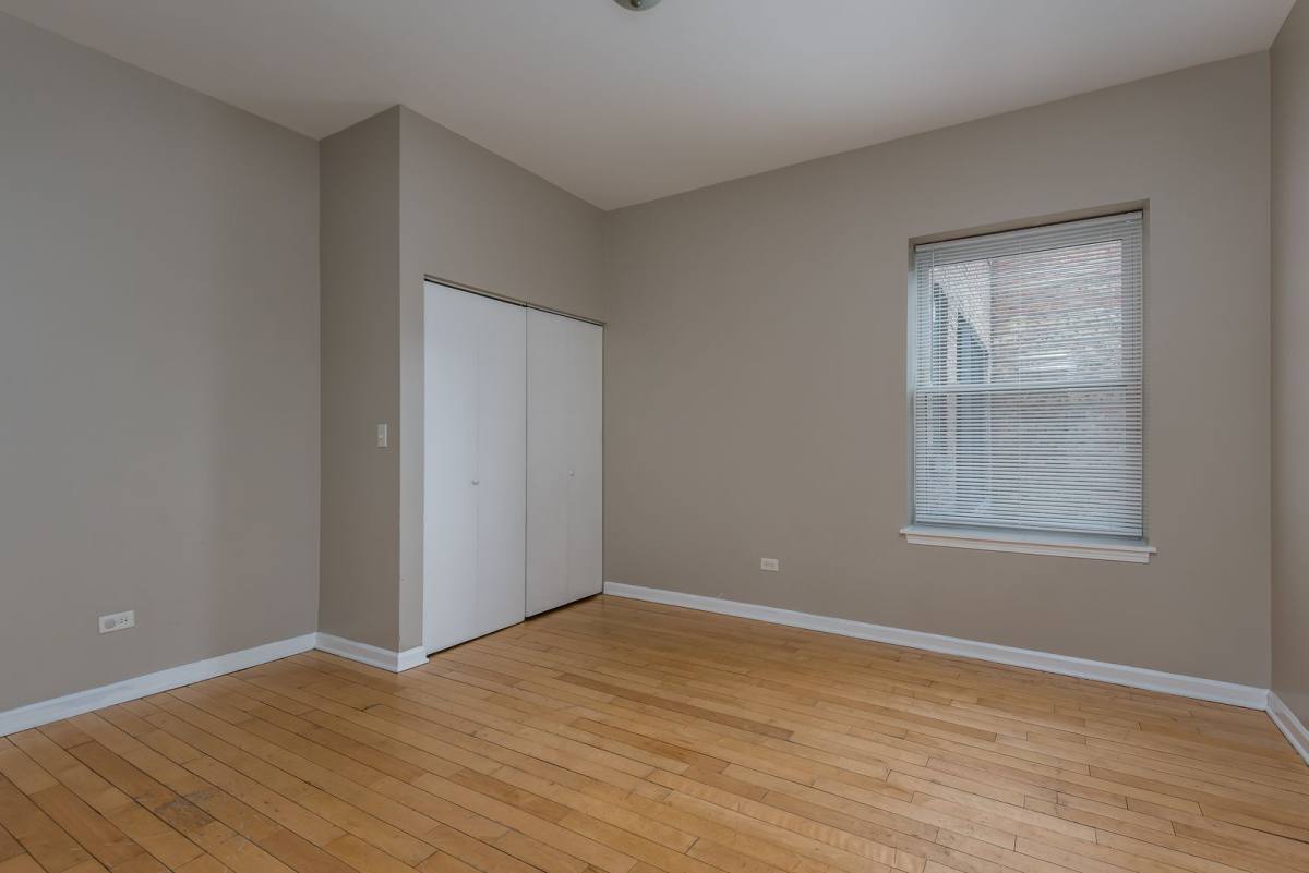 Apartment for rent at 6034 S Prairie Ave, Chicago, IL 60637