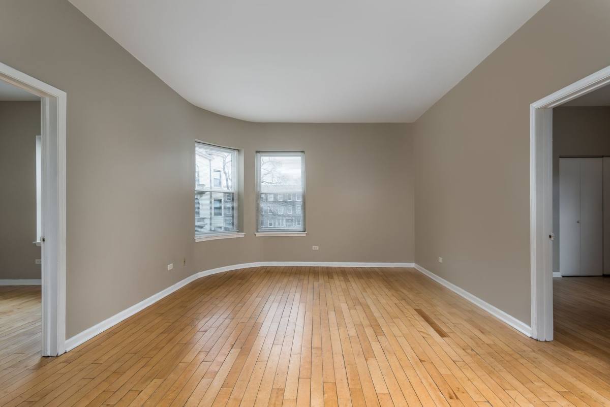 Apartment for rent at 6034 S Prairie Ave, Chicago, IL 60637