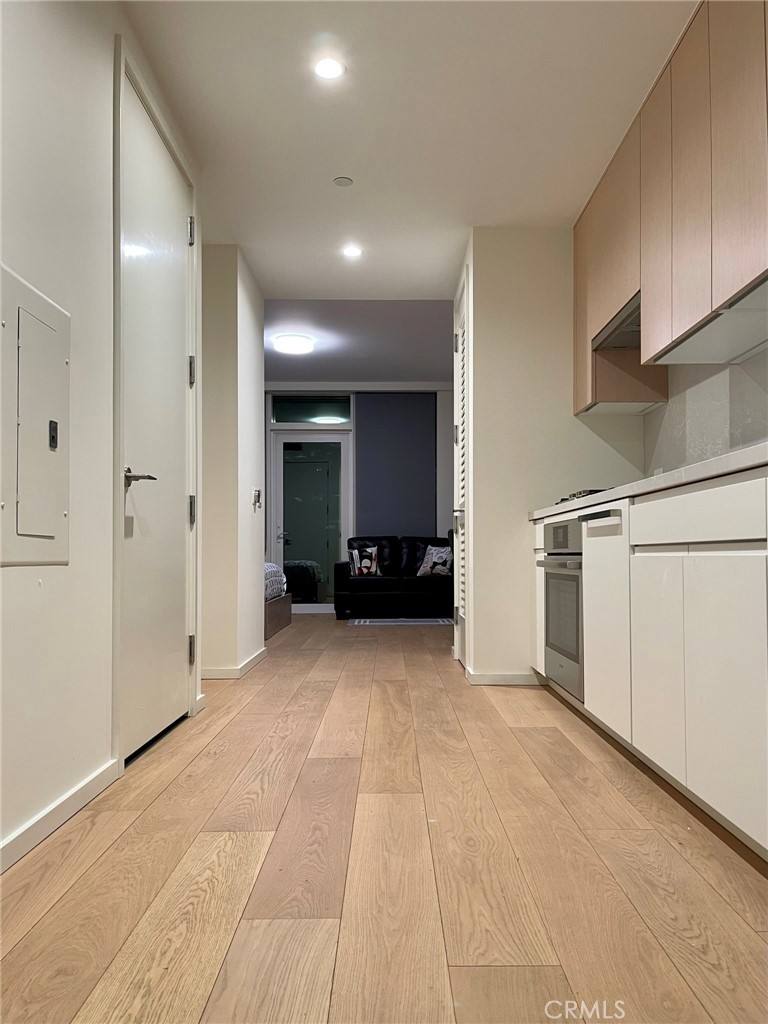 Condo for rent at 877 Francisco St #1123, Los Angeles, CA 90017