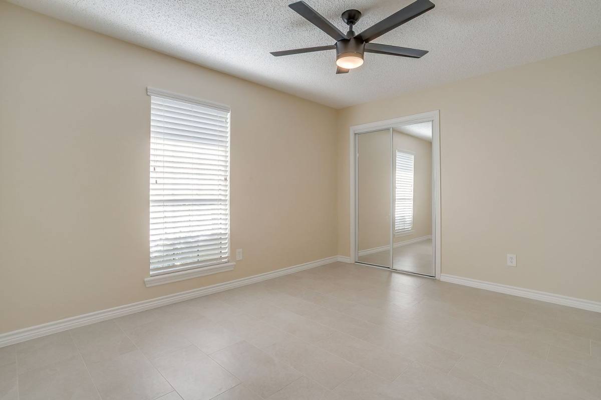 House for rent at 4013 Timberidge Dr, Irving, TX 75038